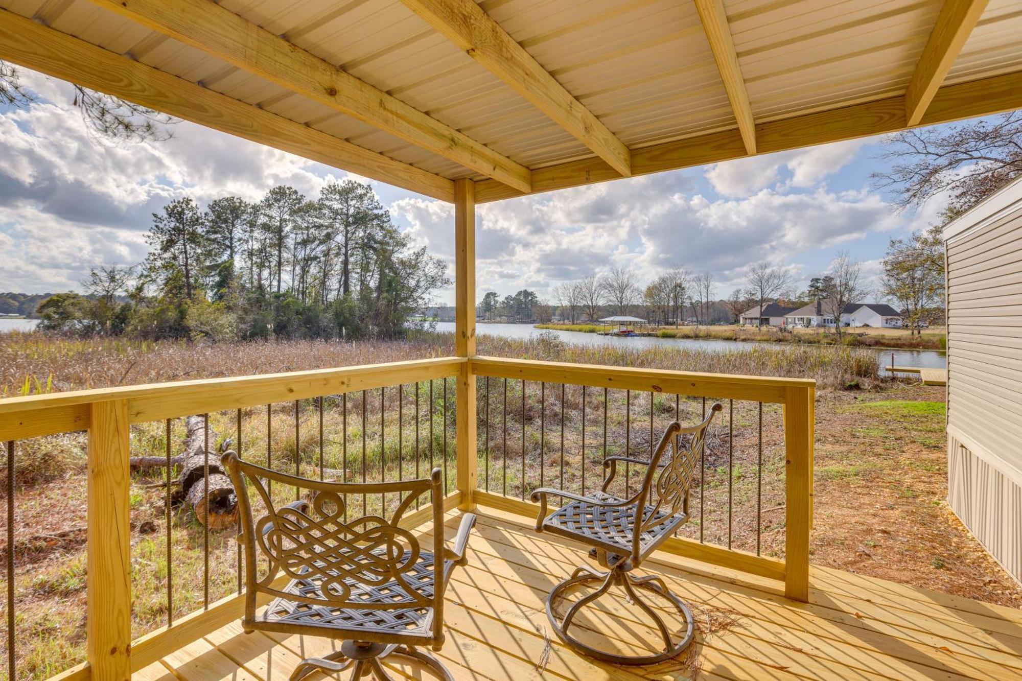 Lakefront Wetumpka Escape With Furnished Deck! Ngoại thất bức ảnh